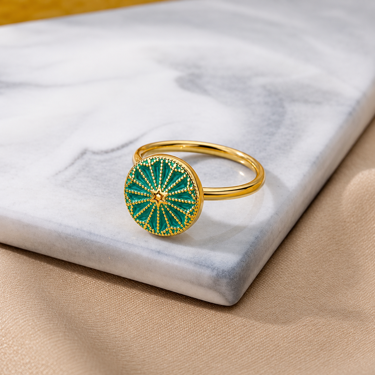 Bague anti-stress rotative Rosace, rosace en émail vert d’eau et étoile dorée