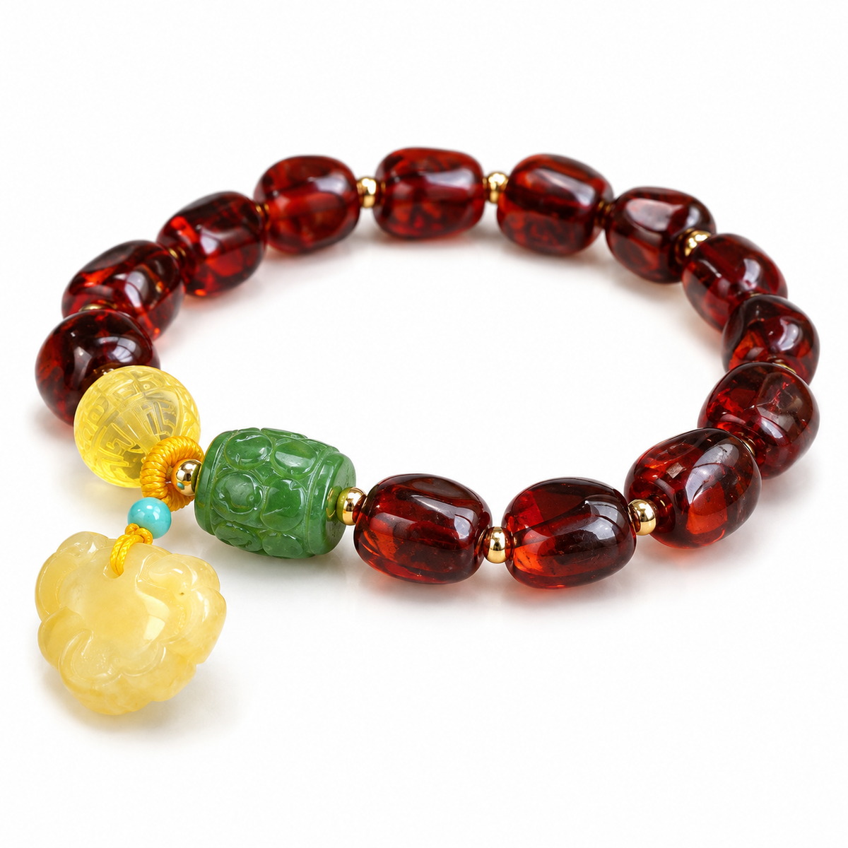Bracelet Ambre Jade, perles d’ambre cerise, perle de jade sculptée et breloque en ambre jaune