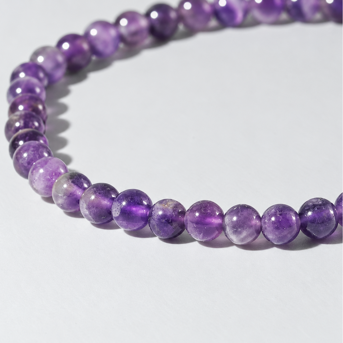 Bracelet Améthyste Minimaliste, fines perles rondes d’améthyste de 4 mm