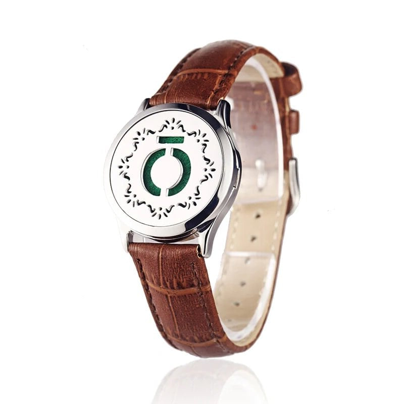 Bracelet diffuseur huile essentielle cuir marron Xera argenté, médaillon cercle stylisé et feuillage sur bracelet en cuir marron